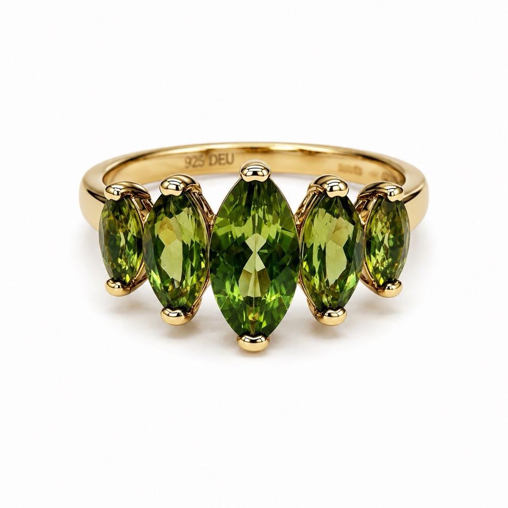 925 Sterling Silver Yellow Gold Green Peridot Plated Ring Size 6
